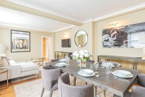 3 bedroom property to rent, Hill Street, London