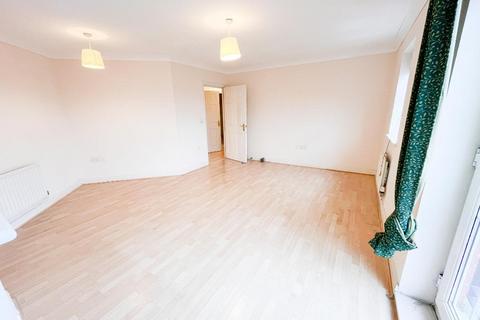 2 bedroom flat for sale, Mill Hill, London NW7