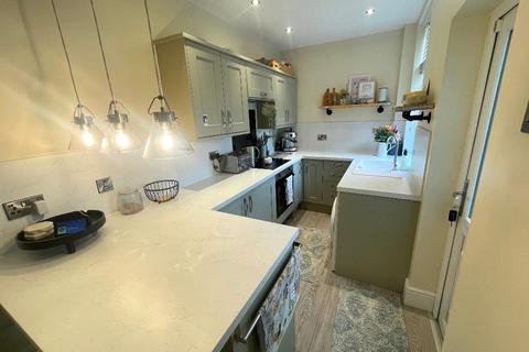 2 bedroom semi-detached house for sale, The Walk, Birdwell, Barnsley, S70 5UA