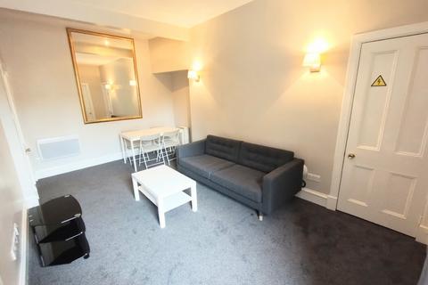 3 bedroom flat to rent, Whitehall Place, Aberdeen, AB25