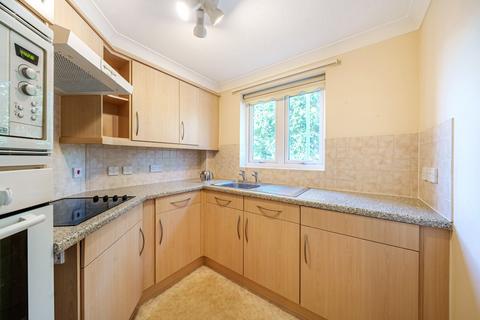 1 bedroom apartment for sale, Victoria Road, Farnborough, Hampshire, GU14