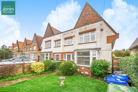 1 bedroom flat to rent, Haynes Road, Worthing, West Sussex, BN14