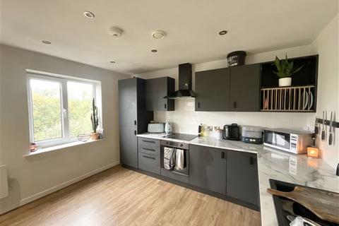 2 bedroom flat for sale, Tapton Lock Hill, Chesterfield, S41 7GG