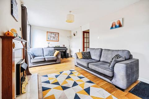 3 bedroom end of terrace house for sale, Bristol Road, Oxfordshire OX26