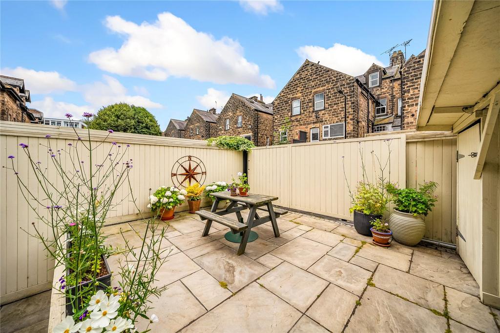 Rear Courtyard
