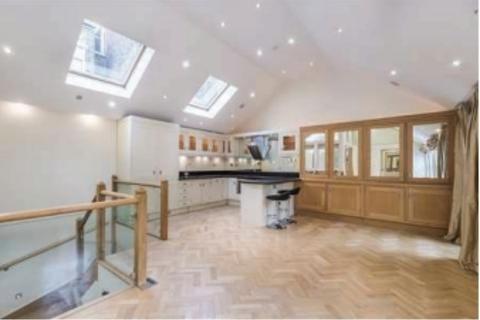 3 bedroom house to rent, Moreton Terrace Mews South, Pimlico, London