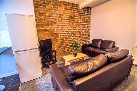 3 bedroom flat to rent, 417a Ecclesall Road, Sheffield