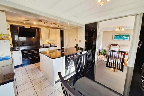 27 Bannister Hall Crescent, Higher Walton, Preston, PR5 4EQ