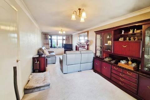 27 Bannister Hall Crescent, Higher Walton, Preston, PR5 4EQ