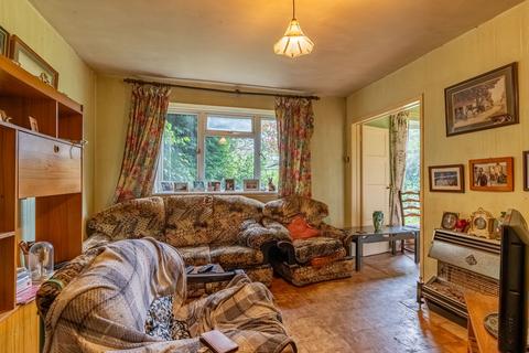 3 bedroom semi-detached house for sale, Abbots Avenue West, Hertfordshire AL1