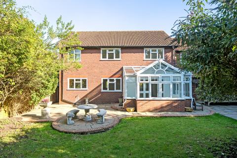 42 Balmoral Way, Sutton, SM2 6PD