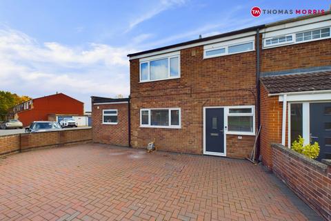 4 bedroom end of terrace house for sale, Essex Road, Cambridgeshire PE29