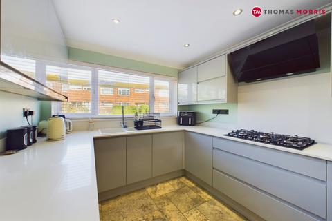 4 bedroom end of terrace house for sale, Essex Road, Cambridgeshire PE29