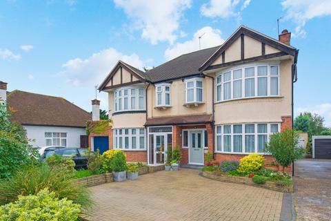 4 bedroom semi-detached house to rent, Woodside Close, Surbiton KT5