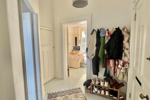 Flat A, 41 Augusta Gardens, Folkestone, CT20 2RS