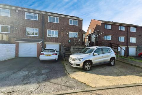 4 bedroom semi-detached house for sale, Penistone Road, Huddersfield HD5