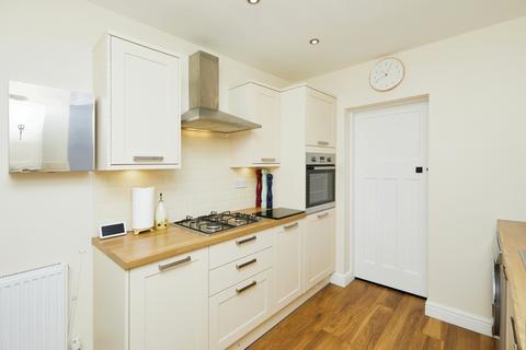 57 Alexandra Road, Burton-on-trent, DE15 0JB