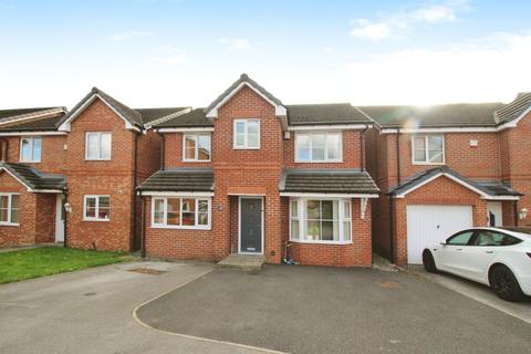 4 bedroom detached house for sale, Spindle Close, West Yorkshire WF12