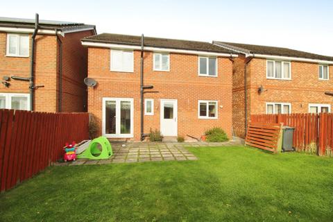 4 bedroom detached house for sale, Spindle Close, West Yorkshire WF12