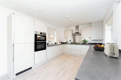 4 bedroom semi-detached house for sale, Vincam Close, Twickenham TW2