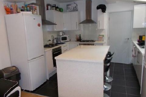 8 bedroom house share to rent, Birmingham B29