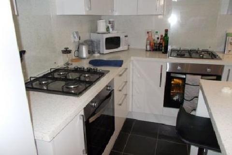 8 bedroom house share to rent, Birmingham B29