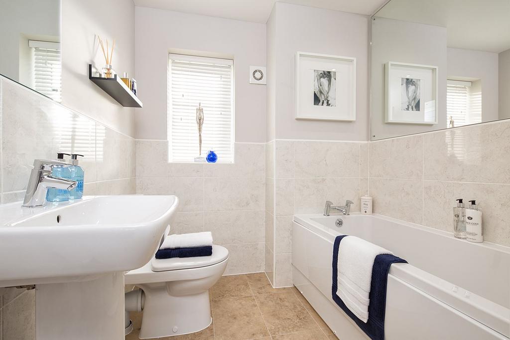 Family bathroom in the Hesketh 4 bedroom home