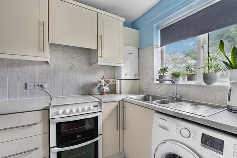 1 bedroom retirement property for sale, Octavia Way, Staines-upon-Thames, TW18