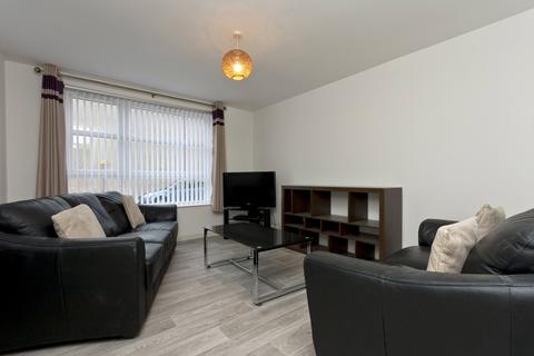 2 bedroom flat to rent, James Street, City Centre, Aberdeen, AB11