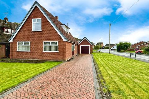 3 bedroom detached house for sale, Rosehill Avenue, Oswestry SY11