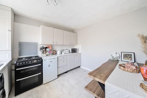 1 bedroom flat for sale, Newby Crescent, Harrogate, HG3