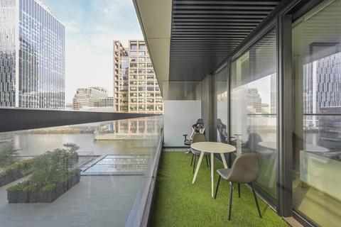 Studio to rent, Wardian London, Canary Wharf, London, E14