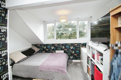 20 Hatfield Road, Bradford, BD2 4QX