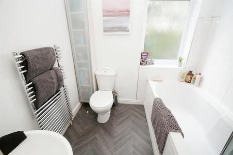20 Hatfield Road, Bradford, BD2 4QX