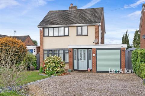 2 bedroom detached house for sale, Compton Road, Pedmore