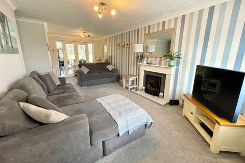 15 Bach Mill Drive, Birmingham, B28 0XN