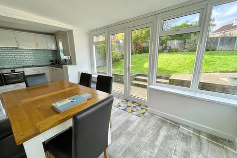 15 Bach Mill Drive, Birmingham, B28 0XN