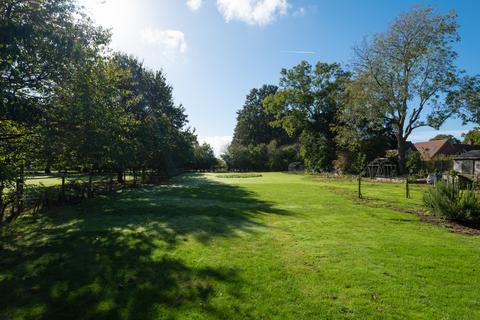 5 bedroom detached house for sale, Lambden Road, Pluckley