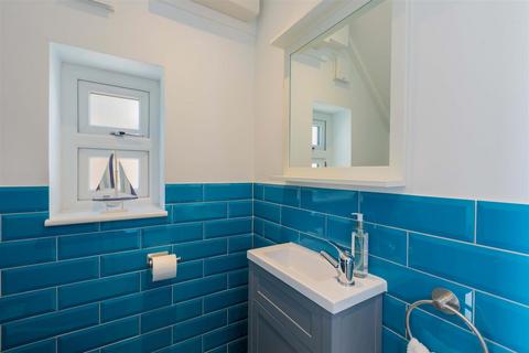 46a Alma Road, Eton Wick, Windsor, SL4 6LA