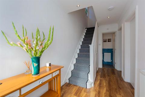 46a Alma Road, Eton Wick, Windsor, SL4 6LA