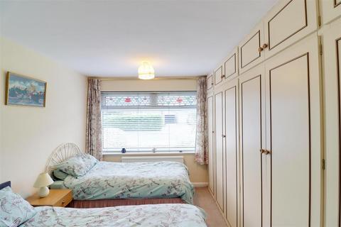 2 bedroom detached bungalow for sale, Lytham Drive, Cottingham