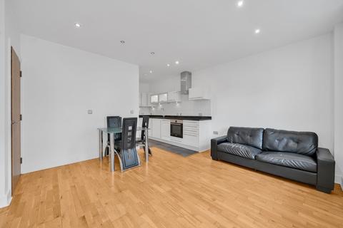 2 bedroom apartment to rent, Alderney Court, London SE10