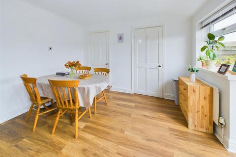 44 Windsor Drive, Tuffley, Gloucester, GL4 0QH