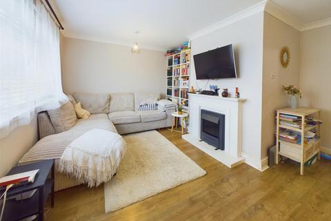 44 Windsor Drive, Tuffley, Gloucester, GL4 0QH
