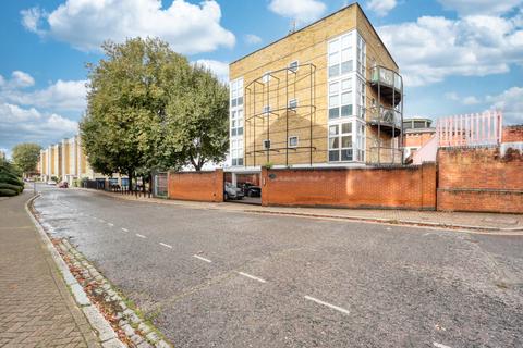 2 bedroom flat for sale, Octagon Court, Rotherhithe St, London