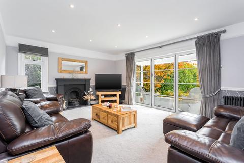 4 bedroom detached house for sale, Turners Hill Road, East Grinstead RH19