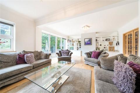 5 bedroom detached house for sale, Yester Park, Chislehurst