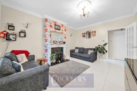 3 bedroom terraced house for sale, Campfield Road, Mottingham, SE9