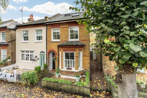 4 bedroom semi-detached house for sale, South Western Road, St Margarets Village