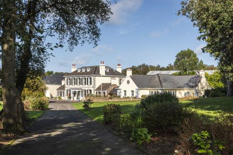 8 bedroom country house for sale, La Grande Route De St. Pierre, St. Peter, Jersey